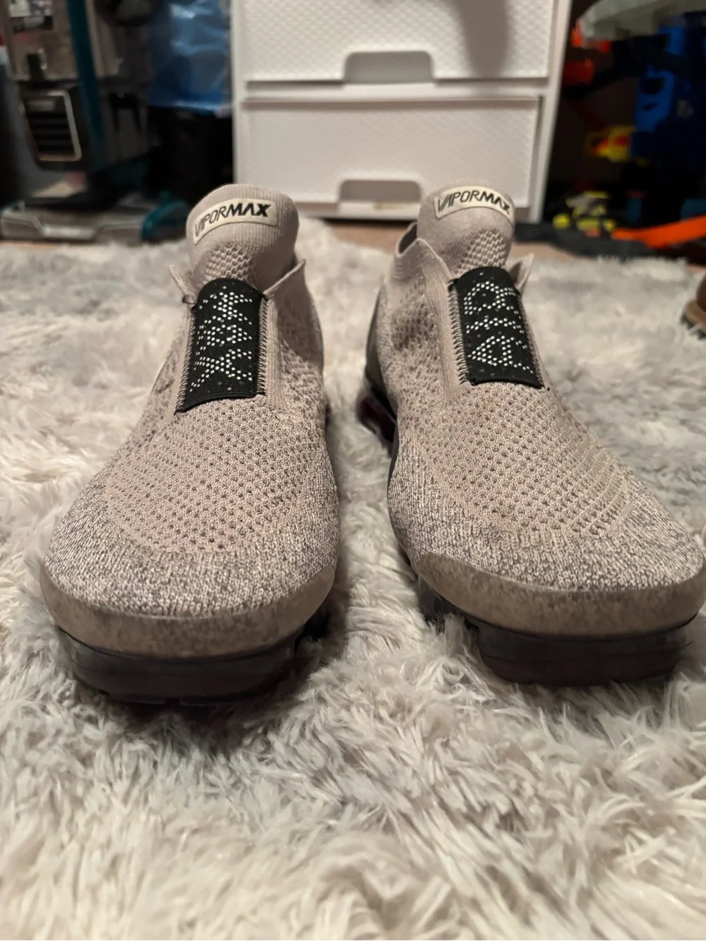 Nike Men’s Slip-On Flyknit VaporMax Sneakers - Gray/White/Black